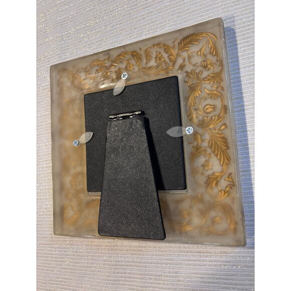 Italian victorian floral ornate standing picture frame. 3X3 photo glass? Resin? - Picture 5 of 8